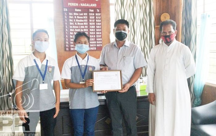 St Xavier College, Jalukie under Peren district was awarded the 'One District One Green Champion Award' under Swachhta action plan 2020-2021 during an online workshop programme, organised by Mahatma Gandhi National Council of Rural Education, Department of Higher Education, Ministry of Education, GoI on at DC's Chamber, Peren on August 3. The award was handed over to the Principal & students of St. Xavier College by Deputy Commissioner Peren, Sentiwapang Aier, NCS. The award is given to educational institutions that have proactively participated in maintaining hygienic campuses. (DIPR Photo)